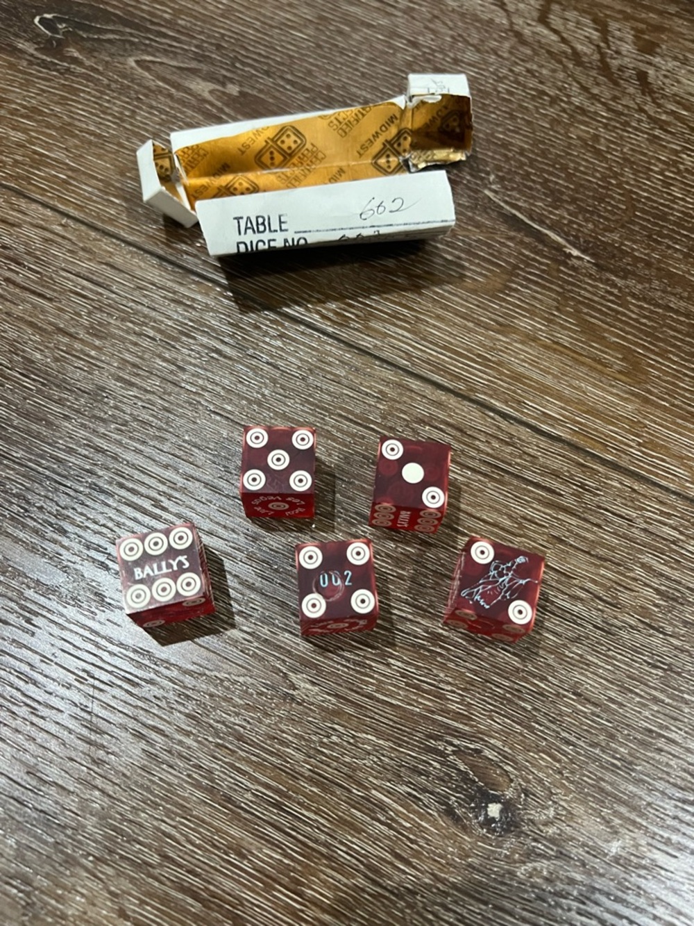 NWOT lasvegas casino dice stick Ballys show girl Set of 5 red and white - Picture 2 of 6